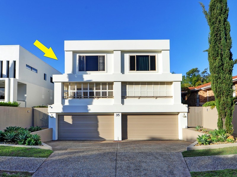 1/35 Anembo Street, Chevron Island QLD 4217