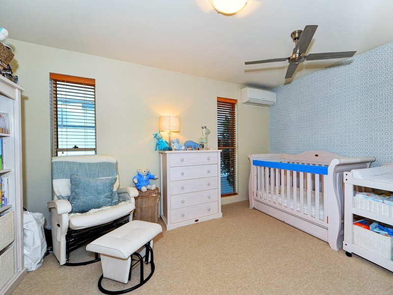 1/35 Anembo Street, Chevron Island QLD 4217