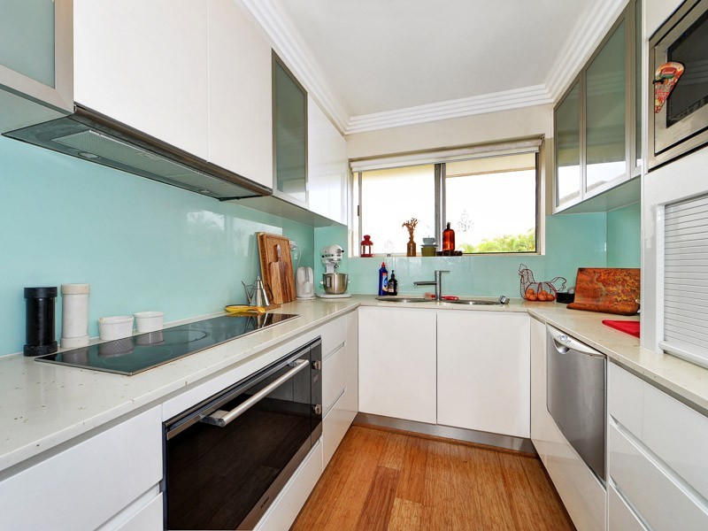 15/2 Nagel Avenue, Miami QLD 4220