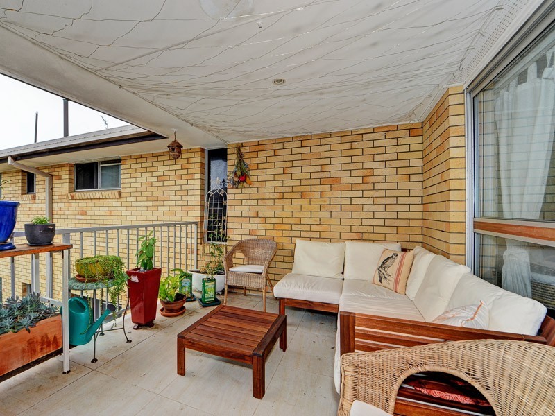 15/2 Nagel Avenue, Miami QLD 4220