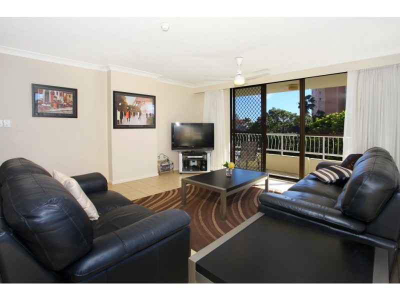8 ‘Capricornia’ 121 Surf Parade, Broadbeach QLD 4218