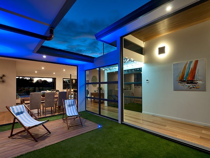 9 La Scala Court, Isle Of Capri QLD 4217