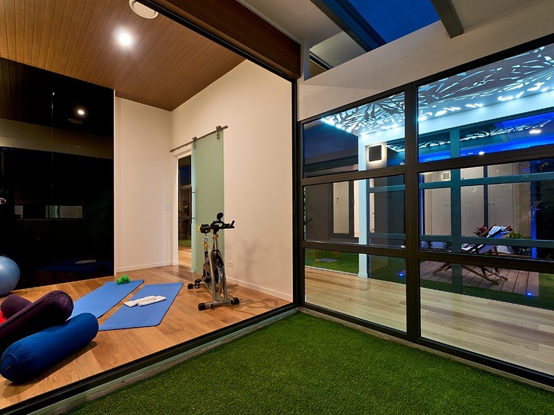 9 La Scala Court, Isle Of Capri QLD 4217