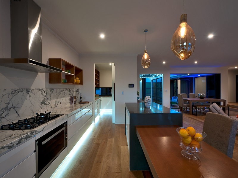 9 La Scala Court, Isle Of Capri QLD 4217