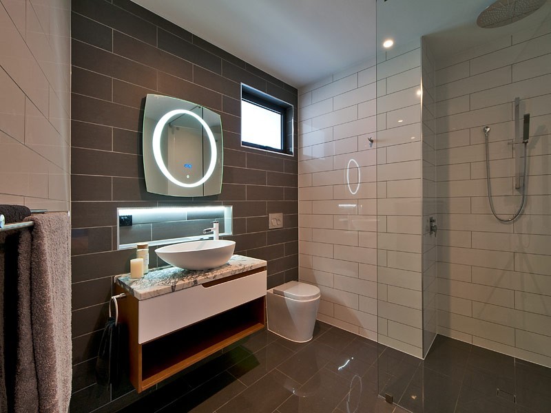 9 La Scala Court, Isle Of Capri QLD 4217