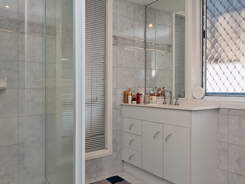 47 Pintail Crescent, Burleigh Waters QLD 4220