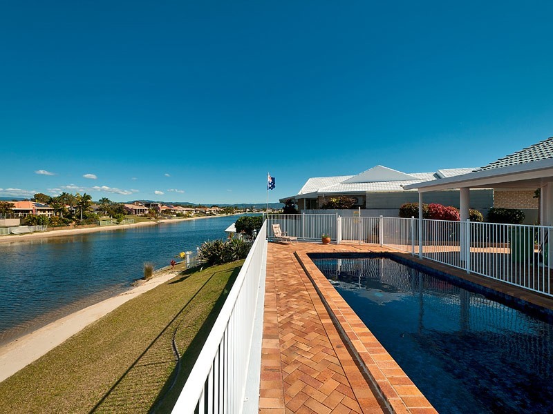 47 Pintail Crescent, Burleigh Waters QLD 4220