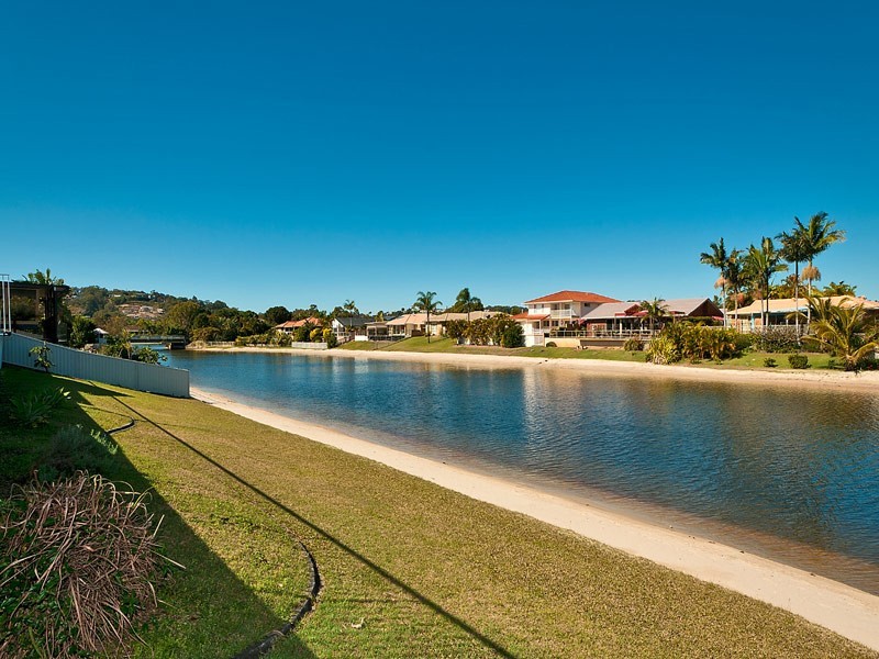 47 Pintail Crescent, Burleigh Waters QLD 4220