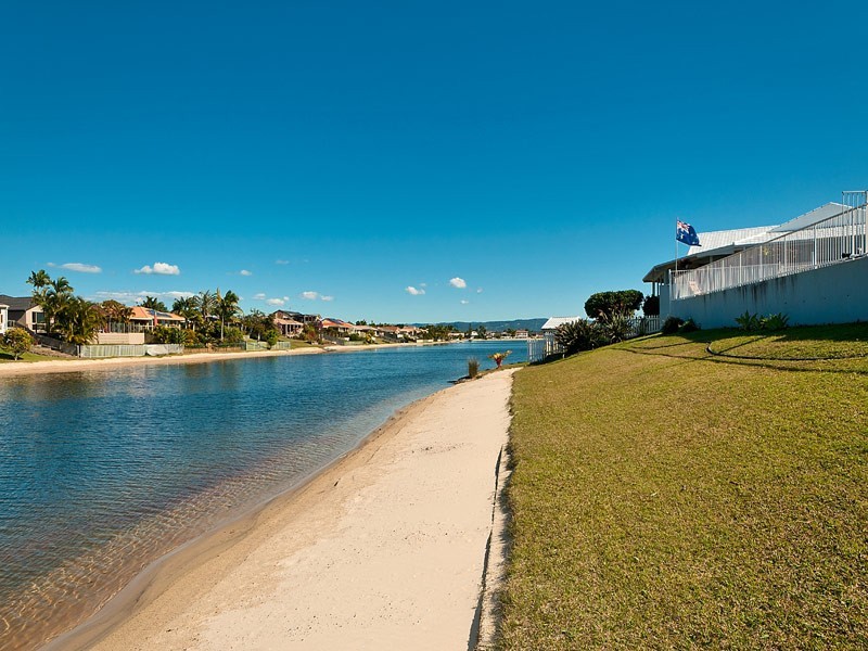 47 Pintail Crescent, Burleigh Waters QLD 4220