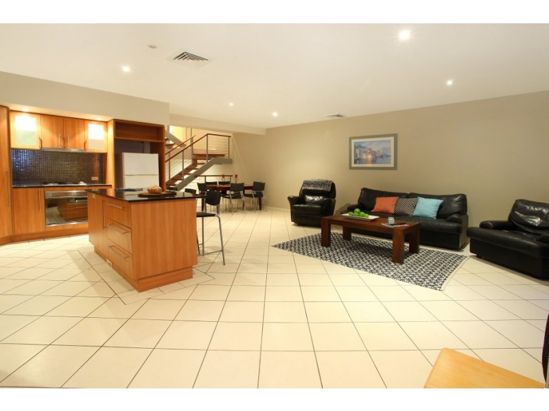 30 Peninsular Drive, Surfers Paradise QLD 4217