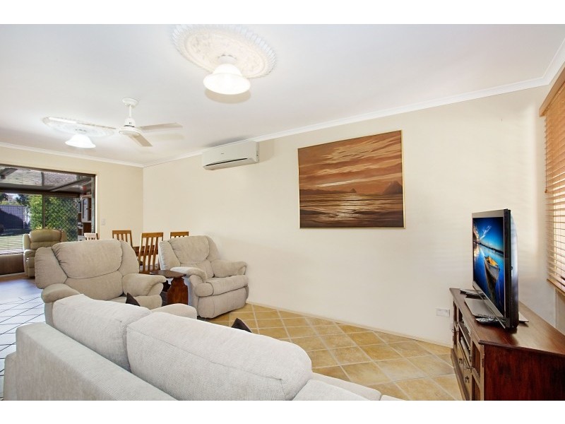 5 Splice Street, Mermaid Waters QLD 4218