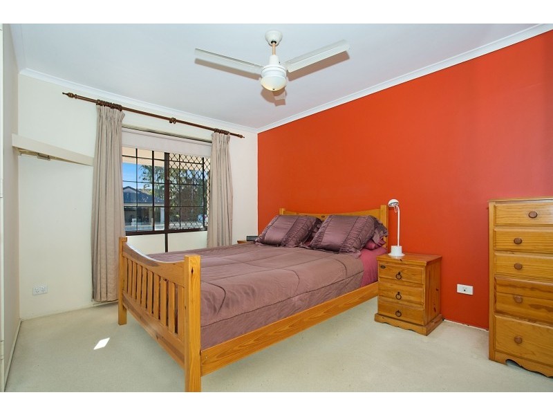 5 Splice Street, Mermaid Waters QLD 4218