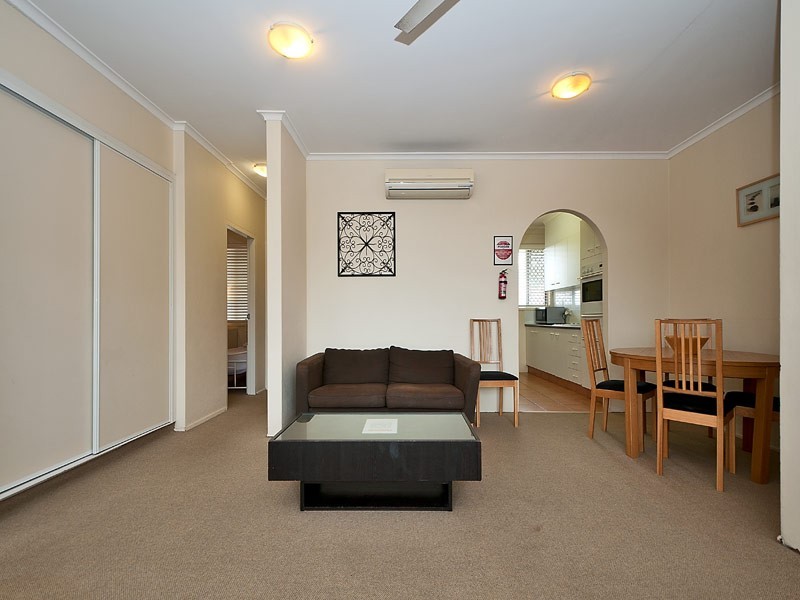 11/35 Second Avenue, Broadbeach QLD 4218
