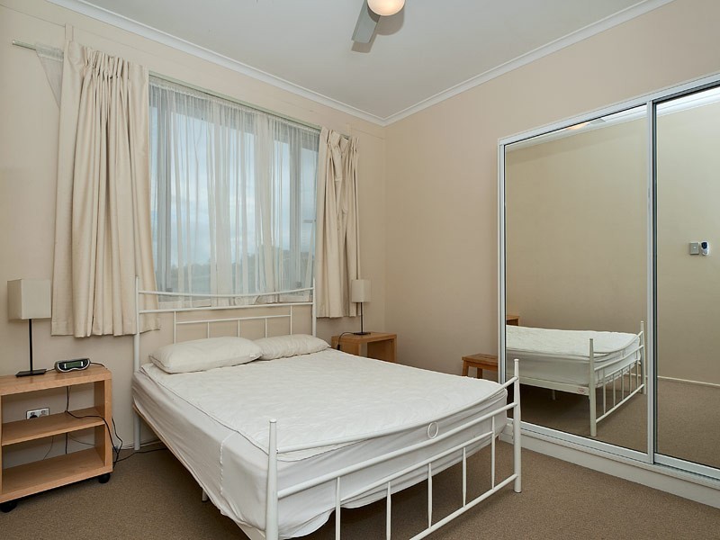 11/35 Second Avenue, Broadbeach QLD 4218