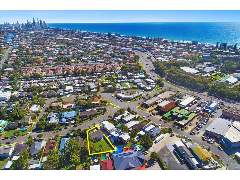 18 Kallay Street, Miami QLD 4220