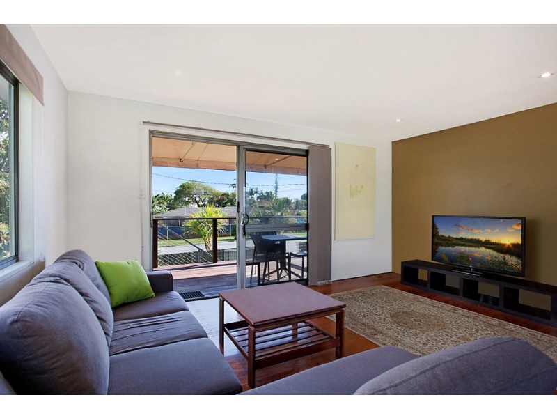 18 Kallay Street, Miami QLD 4220