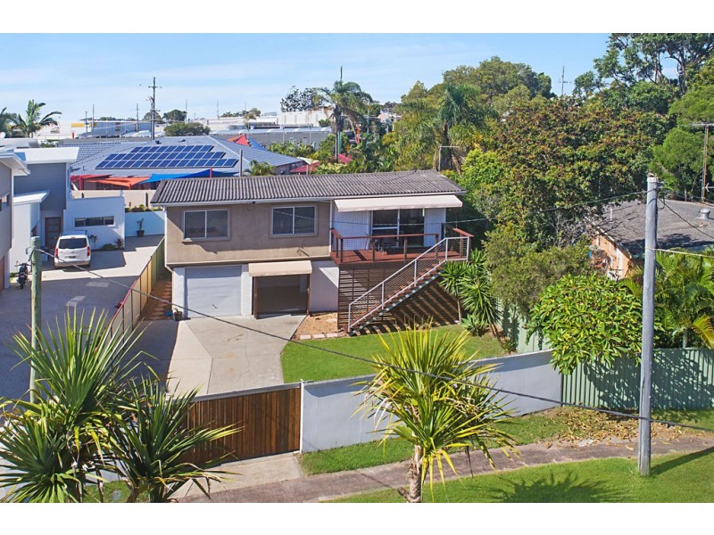 18 Kallay Street, Miami QLD 4220