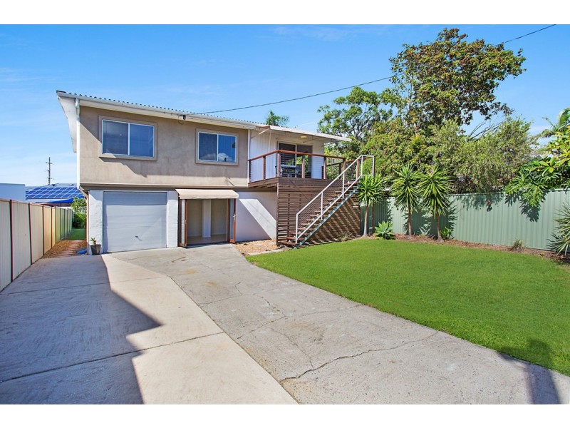 18 Kallay Street, Miami QLD 4220