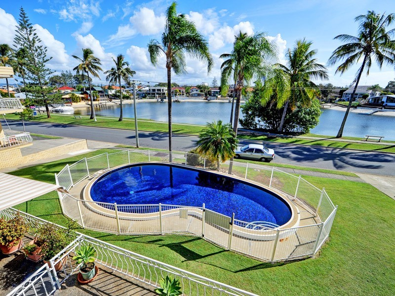 9/11 Watson Esplanade, Surfers Paradise QLD 4217