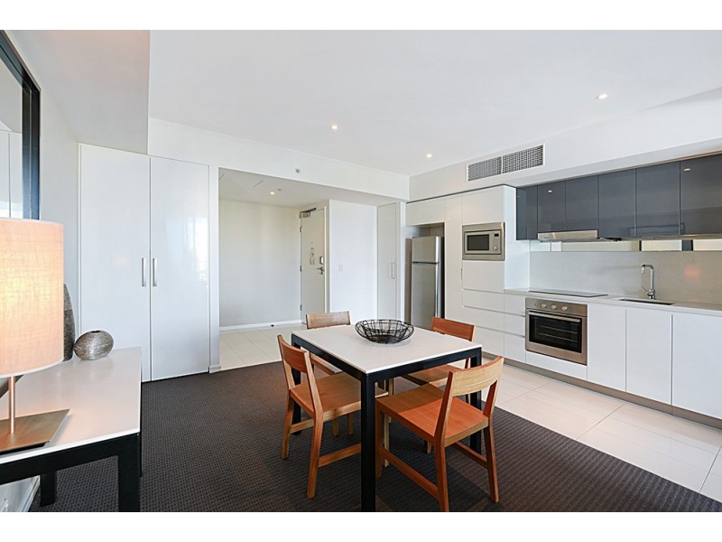 10406 ‘Hilton’ 3113 Surfers Paradise Boulevard, Surfers Paradise QLD 4217