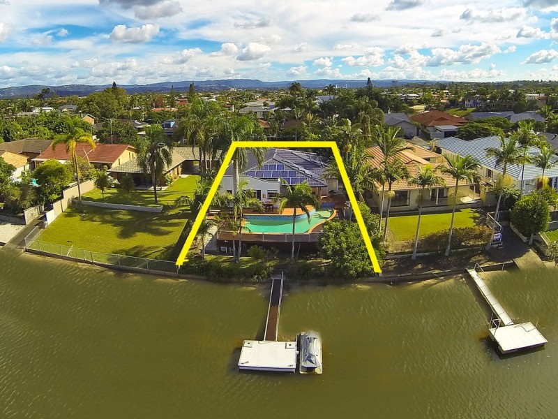 127 Campbell Street, Sorrento QLD 4217