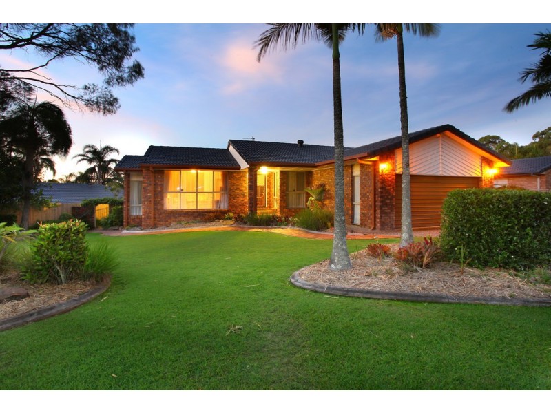 4 Wattle Glen Place, Robina QLD 4226