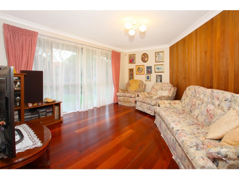 4 Wattle Glen Place, Robina QLD 4226