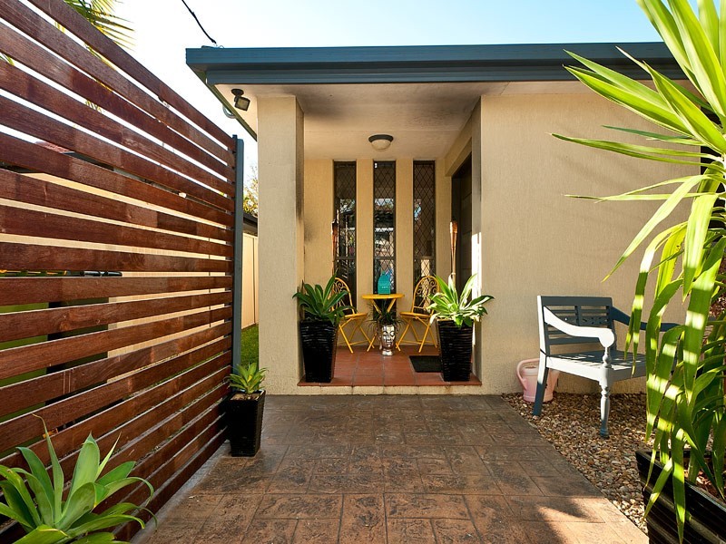 19 Coogeen Street, Sorrento QLD 4217