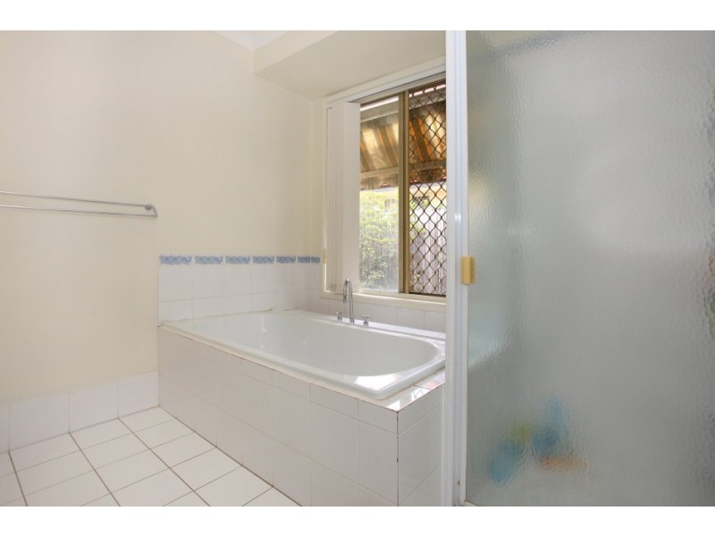 1 Springvale Street, Robina QLD 4226