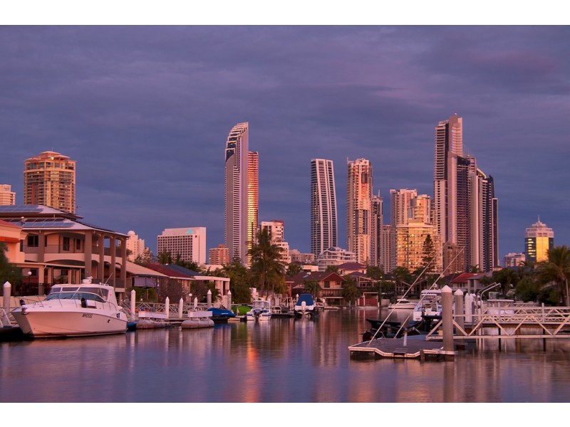 85 Admiralty Drive, Paradise Waters QLD 4217