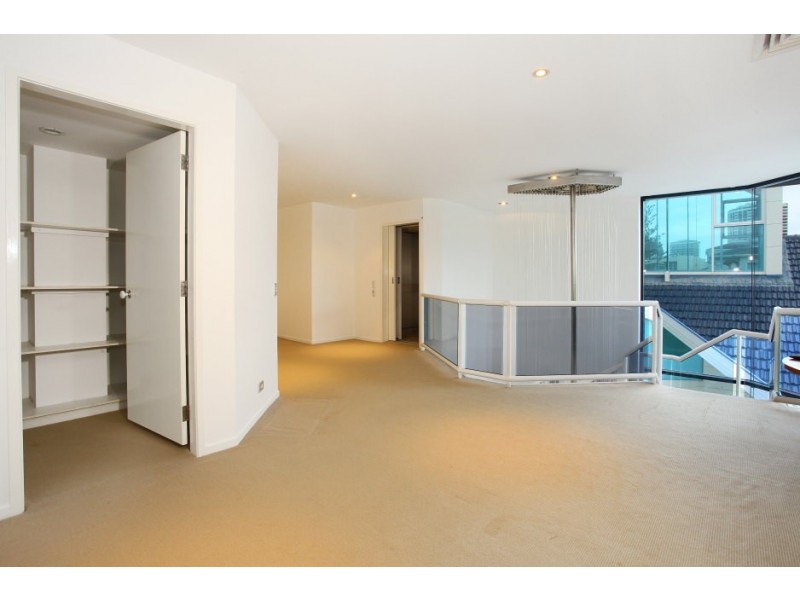 63 Jefferson Lane, Palm Beach QLD 4221