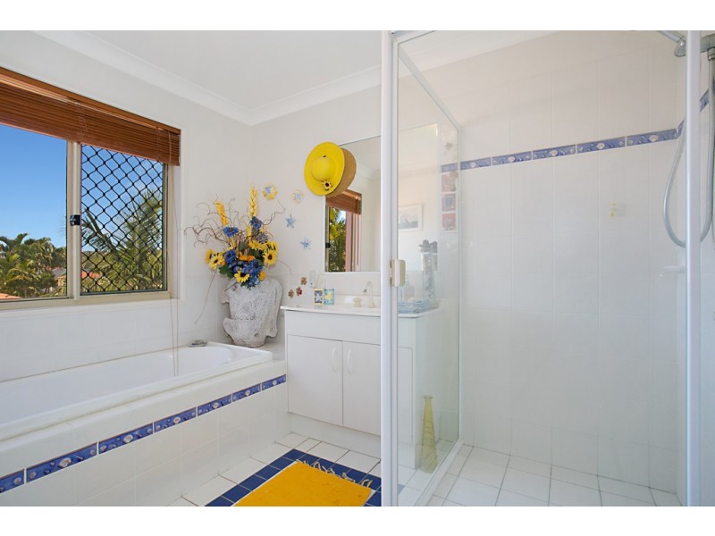 19 Lanai Drive, Burleigh Waters QLD 4220