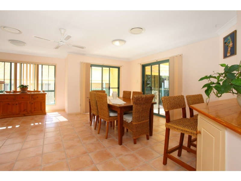37 Concord Cct, Robina QLD 4226