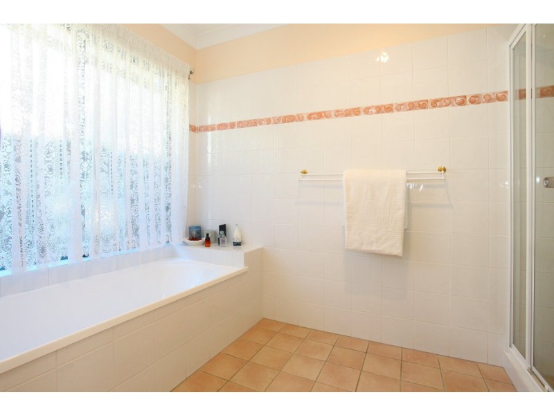 37 Concord Cct, Robina QLD 4226