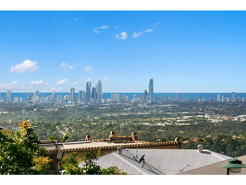 12 Chevron Rise, Highland Park QLD 4211