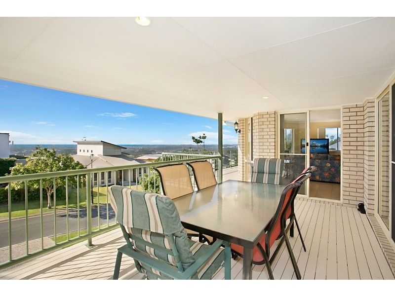 12 Chevron Rise, Highland Park QLD 4211