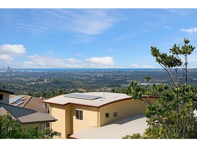 12 Chevron Rise, Highland Park QLD 4211