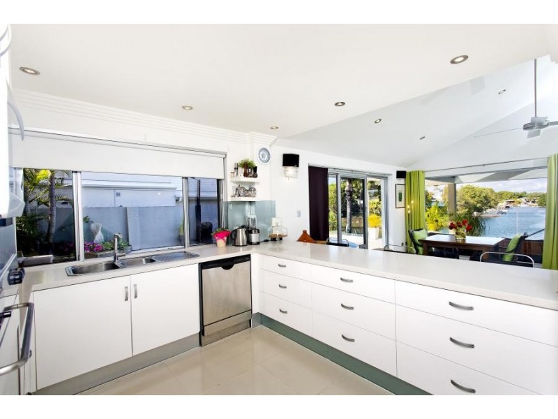 68 Fitzwilliam Street, Carrara QLD 4211