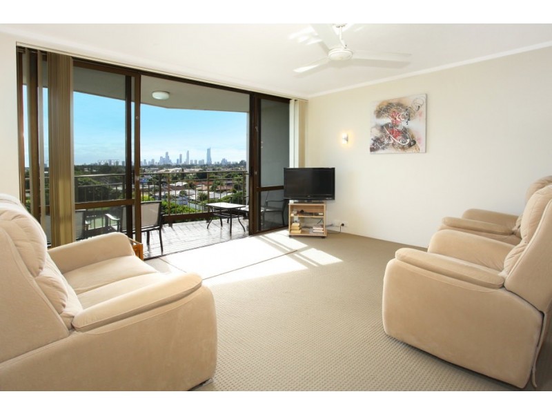 51E/13 Fairway Drive, Clear Island Waters QLD 4226