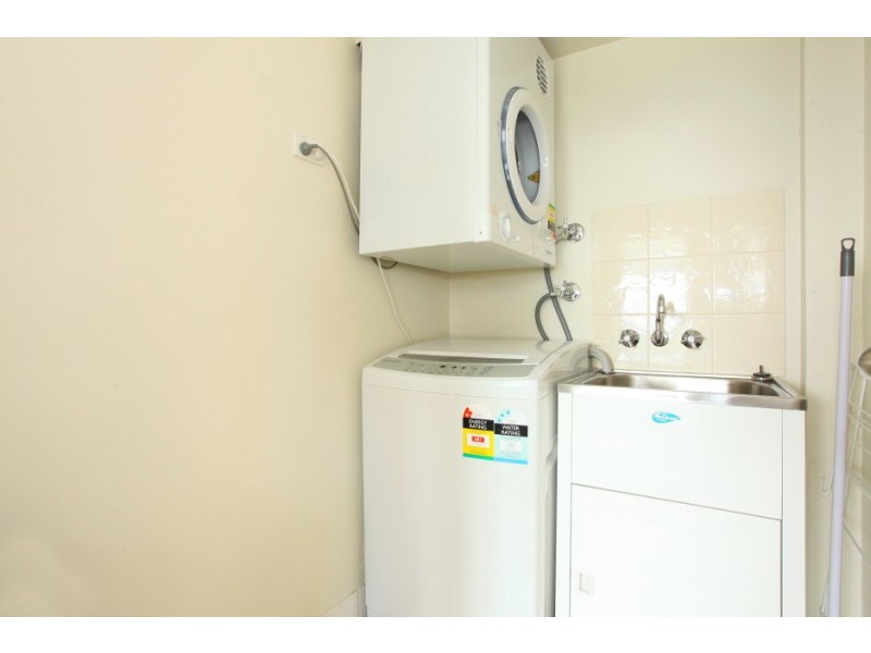 51E/13 Fairway Drive, Clear Island Waters QLD 4226