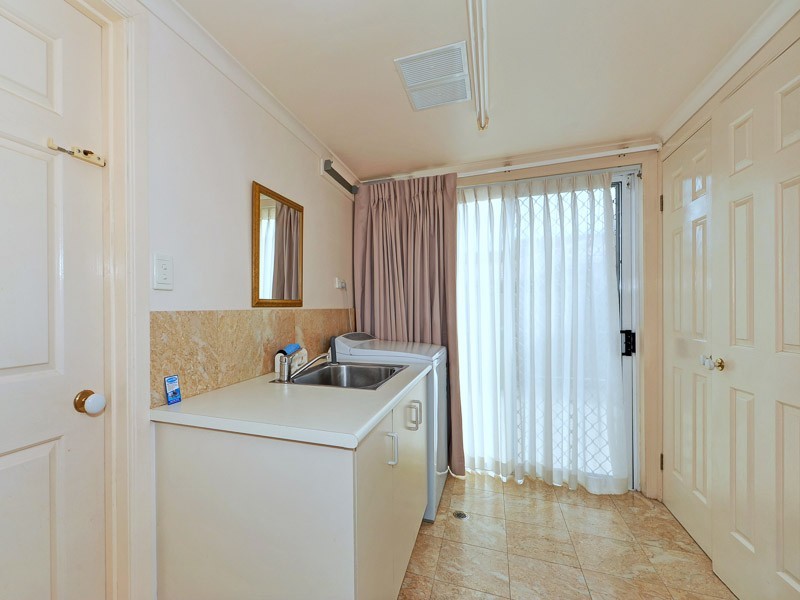 67 ‘Surfers Waters’ 40 Cotlew Street East, Southport QLD 4215