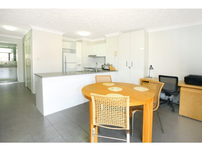 39 ‘Waverley Apartments’ 16 Waverley Street, Southport QLD 4215