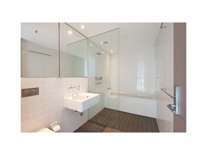 3301/159 Old Burleigh Rd “Air On Broadbeach”, Broadbeach QLD 4218