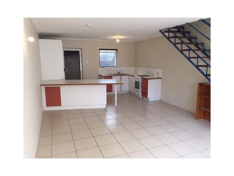 3/183 Old Burleigh Rd, Broadbeach QLD 4218