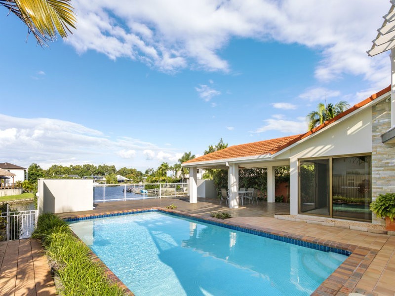 67 Campbell St, Sorrento QLD 4217