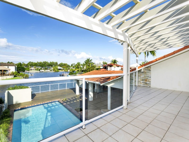 67 Campbell St, Sorrento QLD 4217