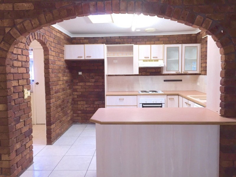 11 St Petersburg Place, Nerang QLD 4211