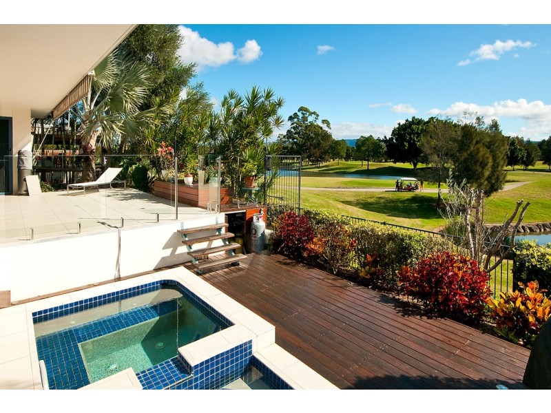 1022 Lakeview Terrace, Benowa QLD 4217