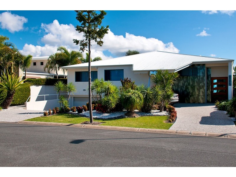 1022 Lakeview Terrace, Benowa QLD 4217