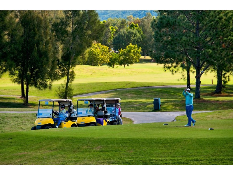 1022 Lakeview Terrace, Benowa QLD 4217